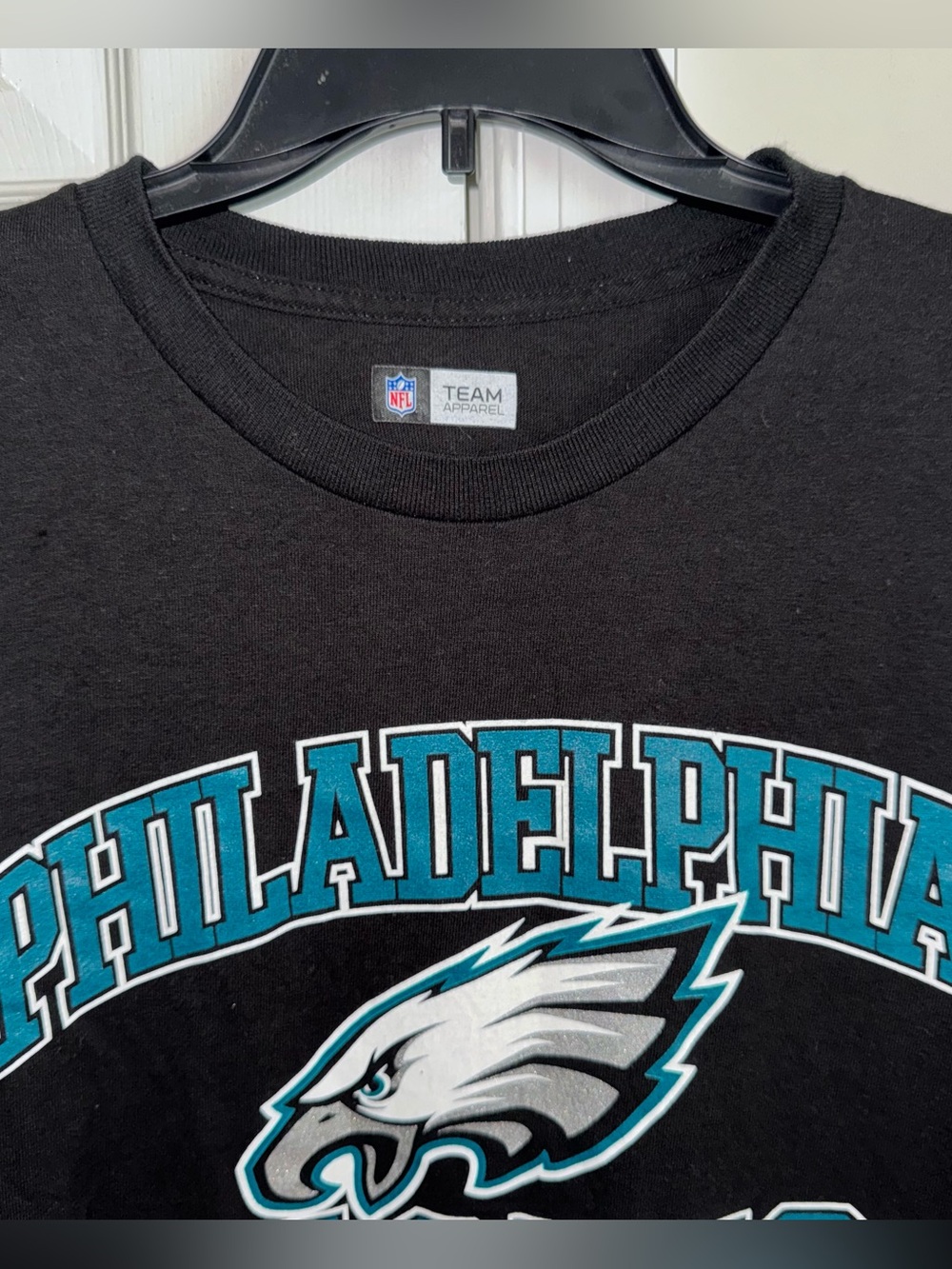 NFL Team Apparel Philadelphia Eagles Football Graphic T-Shirt XL Black Cotton - Picture 6 of 10